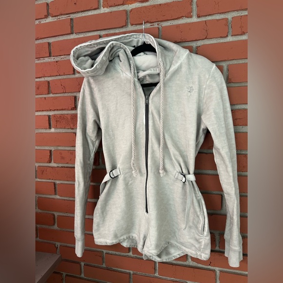 Sold out Darker Wavs hoodie romper - Picture 7 of 10